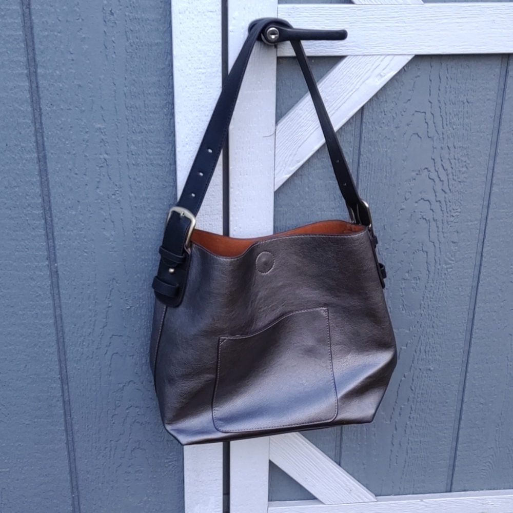 Leather tote